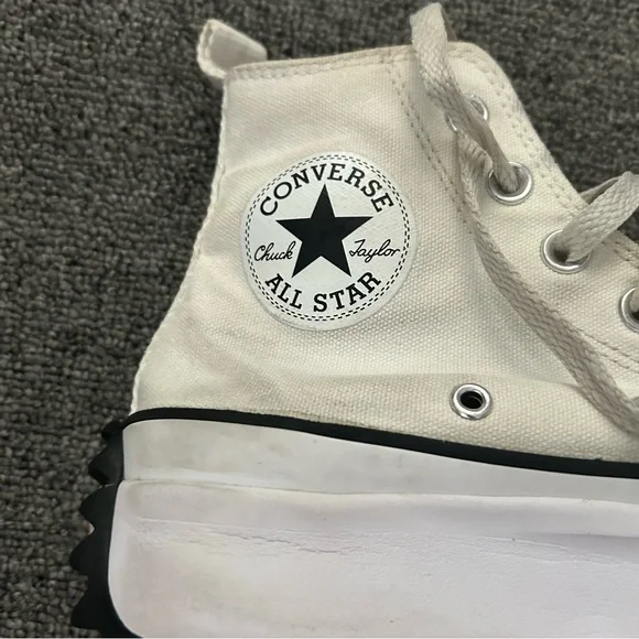 Converse Run Star Hike Lugged Hi Top in Cream, Black, & Gum Women’s Size 7 - Picture 4 of 16